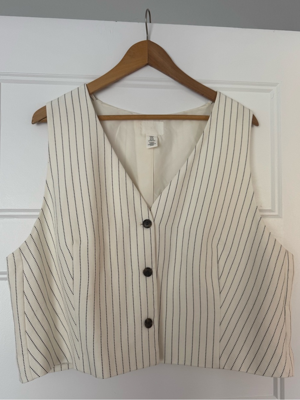 H&M Cream Striped Cropped Vest | Button-Front | Size XL